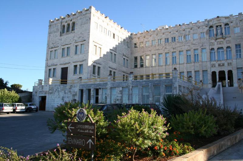 Centro Di Spiritualita Madonna Della Nova Ξενοδοχείο Ostuni Εξωτερικό φωτογραφία